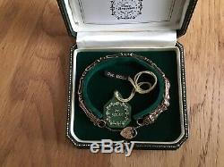 ASJ 375 9ct Gold 4 Bar Gate Bracelet with Heart Padlock fastening, 17.5cm in Box