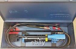 CEMBRE Double Speed Hydraulic Foot Pump PO700,700 BAR/10000 PSI in Steel