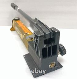 Enerpac P2282 Ultra High Pressure Hydraulic Hand Pump 40000 Psi 2800 Bar Used