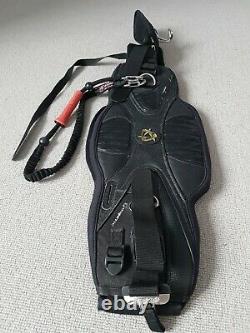 Kitsurfing Kit 7m Liquid Force Kite+Bar+Bag+Pump, Mystic Harness+Vest, Board