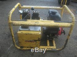 Powerteam Petrol / hydraulic pump ram cylinder jack 700bar 10000psi