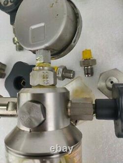 Sika Htp1 Hand Held Pressure Calibrator 700 Bar Pump & Digital Pressure Gauge